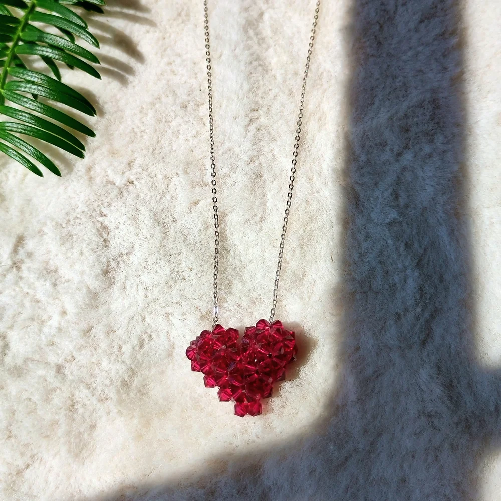 Gorgeous Swarovski Crystal Heart Pendant On Dainty 925 Sterling Silver Chain - Picture 8 of 11